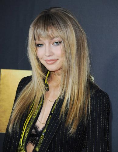 LA NOUVELLE COUPE de GIGI HADID la métamorphose ! 