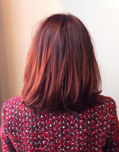 TENDANCE COLORATION : L’OMBRE HAIR version ROUGE