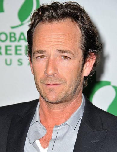 LUKE PERRY a 50 ANS ! Voici sa TÊTE AUJOURD'HUI !