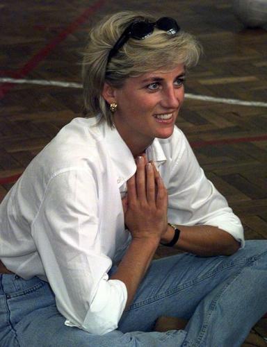 RÉVÉLATION : Lady Di avait PRÉVU sa MORT