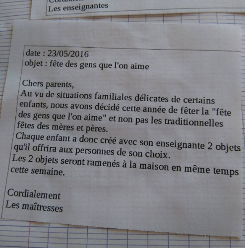 FÊTE DES MÈRES : l’IDÉE GÉNIALE des ces MAÎTRESSES pour les ENFANTS en « SITUATION DÉLICATE »