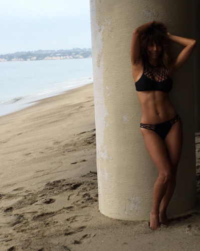 Quand HALLE BERRY fête ses 50 ANS en BIKINI (et nous fait REGRETTER notre PIZZA de midi)…