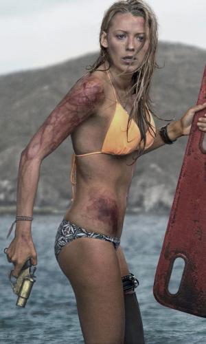 Le SECRET POST-GROSSESSE de BLAKE LIVELY pour son CORPS de RÊVE dans « THE SHALLOWS » !