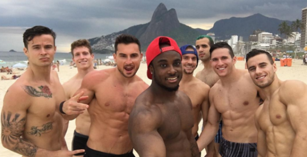 L'équipe des GROS BISCOTTOS s'affiche sur Instagram