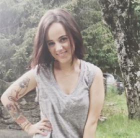 ALIZÉÉ se la joue SOSIE d'EMMA WATSON