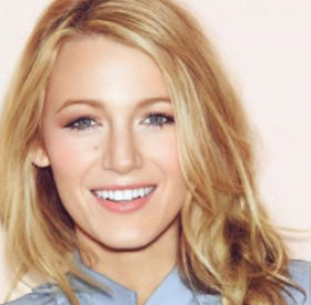 BLAKE LIVELY : le LOOK MÉMÉRISANT qu'on n'avait pas vu venir !