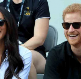 Le PRINCE HARRY et MEGHAN MARKLE tout en PAPOUILLEEEES