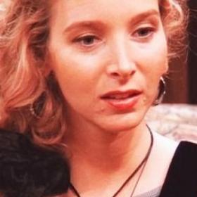 FRIENDS : PHOEBE ne devait PAS ÉPOUSER MIKE !