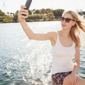 VOICI COMMENT ne PLUS JAMAIS être en RADE DE BATTERIE sur votre SMARTPHONE !