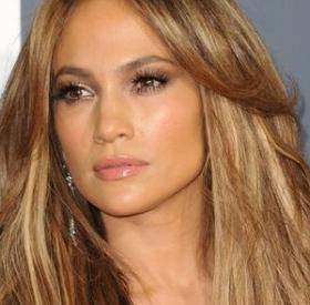 Quand J-LO se DISPUTE DRAKE avec... une FRANÇAISE ! 