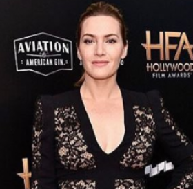 KATE WINSLET a EMBRASSÉ cette ACTRICE sur SCÈNE ! #OuuuuhLaLa