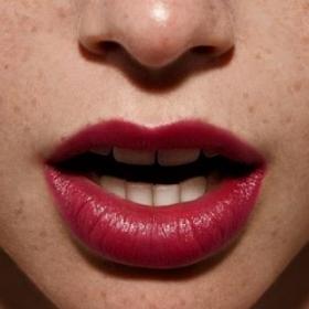 BEAUTÉ : L’ORÉAL lance le PREMIER FARD à LÈVRES !