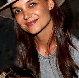 DINGUE : LA PHOTO de SURI CRUISE (et elle est MÉTAMORPHOSÉE) !