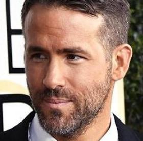 RYAN REYNOLDS : cet ACTEUR se fait passer pour LUI !