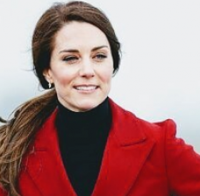 KATE MIDDLETON : nouveau LOOK pour un nouveau BÉBÉ
