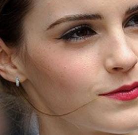 EMMA WATSON : elle LANCE un APPEL pour retrouver ses BAGUES !