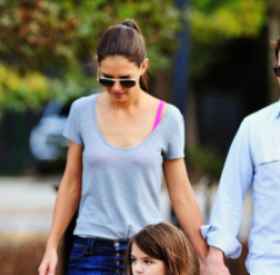 NOUVELLE PHOTO de SURI CRUISE, qui devient une VRAIE JEUNE FILLE