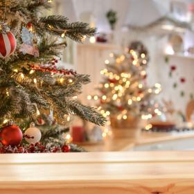 Voici les incontournables de la Déco de Noël : un mélange d' Éclats, de Tradition et de Tendance !