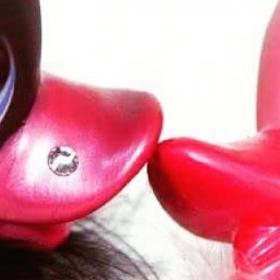 Il DÉTRUIT son SEXTOY, elle l'attaque en JUSTICE !