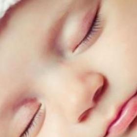 Une jolie berceuse pour une belle action avec Klorane Bébé
