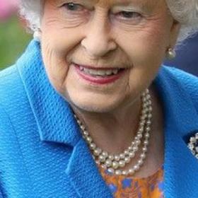 Quand la REINE ELIZABETH BLAGUE après le BREXIT