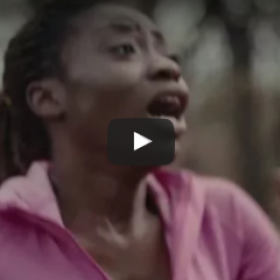 ENFIN une PUB pour des TAMPONS qui montre du SANG !