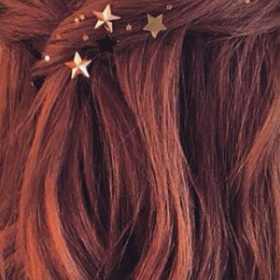 CHEVEUX : allez-vous SUCCOMBER à la TENDANCE « HAIR GEMS » ?