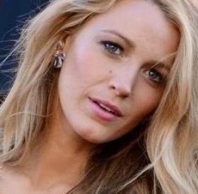 BLAKE LIVELY : le FOIRAGE de BRONZAGE !