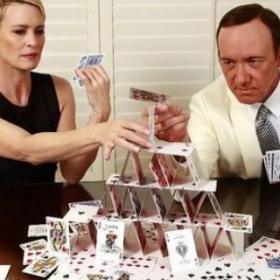 HOUSE OF CARDS : fin de l'INÉGALITÉ SALARIALE entre ROBIN WRIGHT et KEVIN SPACEY