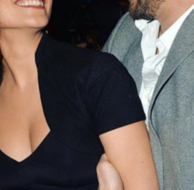 Cette jeune ACTRICE française dévoile son GROOOOS BABY BUMP 