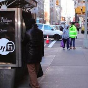 NEW YORK : des CABINES pour se MASTURBER en PLEINE RUE