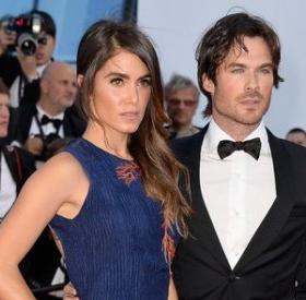 NIKKI REED et son VENTRE ultra PLAT dix secondes après l'ACCOUCHEMENT !