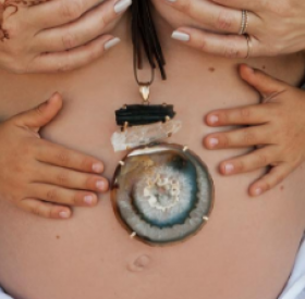 DEVINEZ à quelle STAR est ce BABY BUMP !