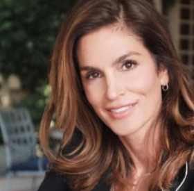 La FILLE de CINDY CRAWFORD est son SOSIE ABSOLU !