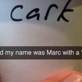 On a ENFIN TROUVÉ POURQUOI votre PRÉNOM est TOUJOURS MAL ÉCRIT chez STARBUCKS !