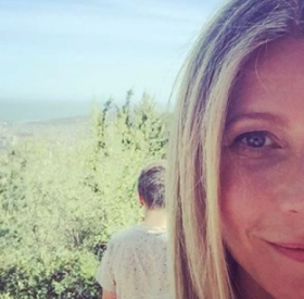 PHOTO : la FILLE de GWYNETH PALTROW est le SOSIE de sa MAMAN !