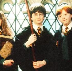 VIDÉO : tout HARRY POTTER résumé en 90 SECONDES !