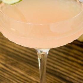 ALERTE : la TRANCHE de CITRON de vos COCKTAILS peut vous rendre MALADE !