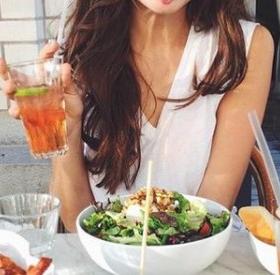 Les ALIMENTS qui ASSASSINENT nos SALADES healthy... #Oups