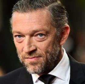 VINCENT CASSEL a OFFICIALISÉ sa LOVE story !
