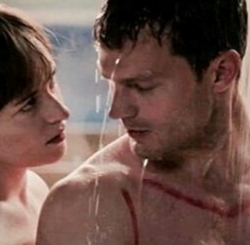 FIFTY SHADES : des CONCOMBRES retrouvés sur les SIÈGES de CINÉMA !!!