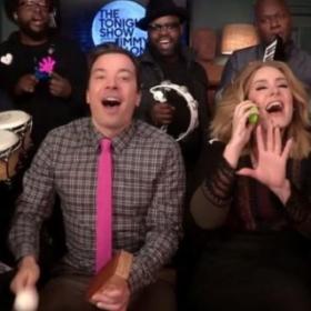 HELLO de ADELE, interprétée avec des jouets d'enfant !