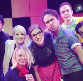 Cette STAR de BIG BANG THEORY attend un BÉBÉ