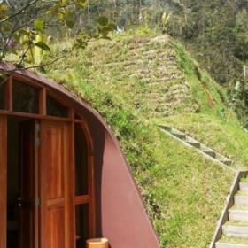 Votre MAISON DE HOBBIT prête en 3 jours !