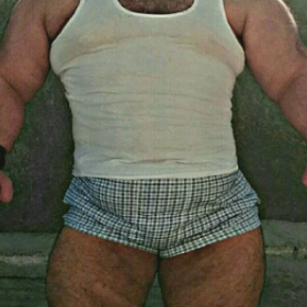 On vous PRÉSENTE SAJAD, le « HULK IRANIEN » qui AFFOLE la TOILE ! (et EFFRAYE aussi un peu)