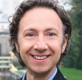 STÉPHANE BERN est à nouveau en COUPLE !