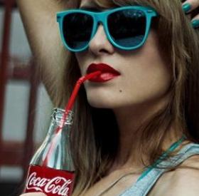 5 TRUCS HALLUCINANTS qu'on peut faire avec du COCA !