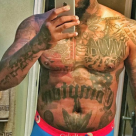 Le rappeur THE GAME et son caleçon (trop) MOULANT