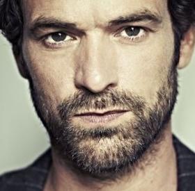 ROMAIN DURIS dévoile ses DESSINS TRÈS (très) EXPLICITES !