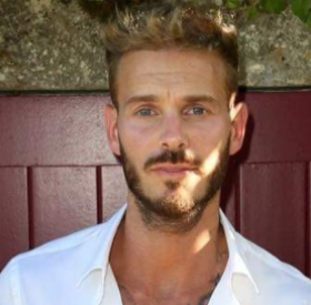 M. POKORA a ENCORE une NOUVELLE tête !